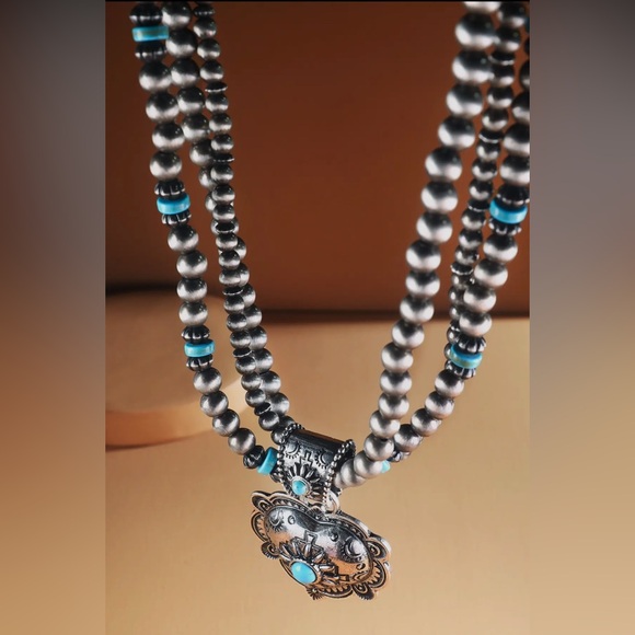 Turquoise Navajo Heart Necklace - Picture 4 of 4